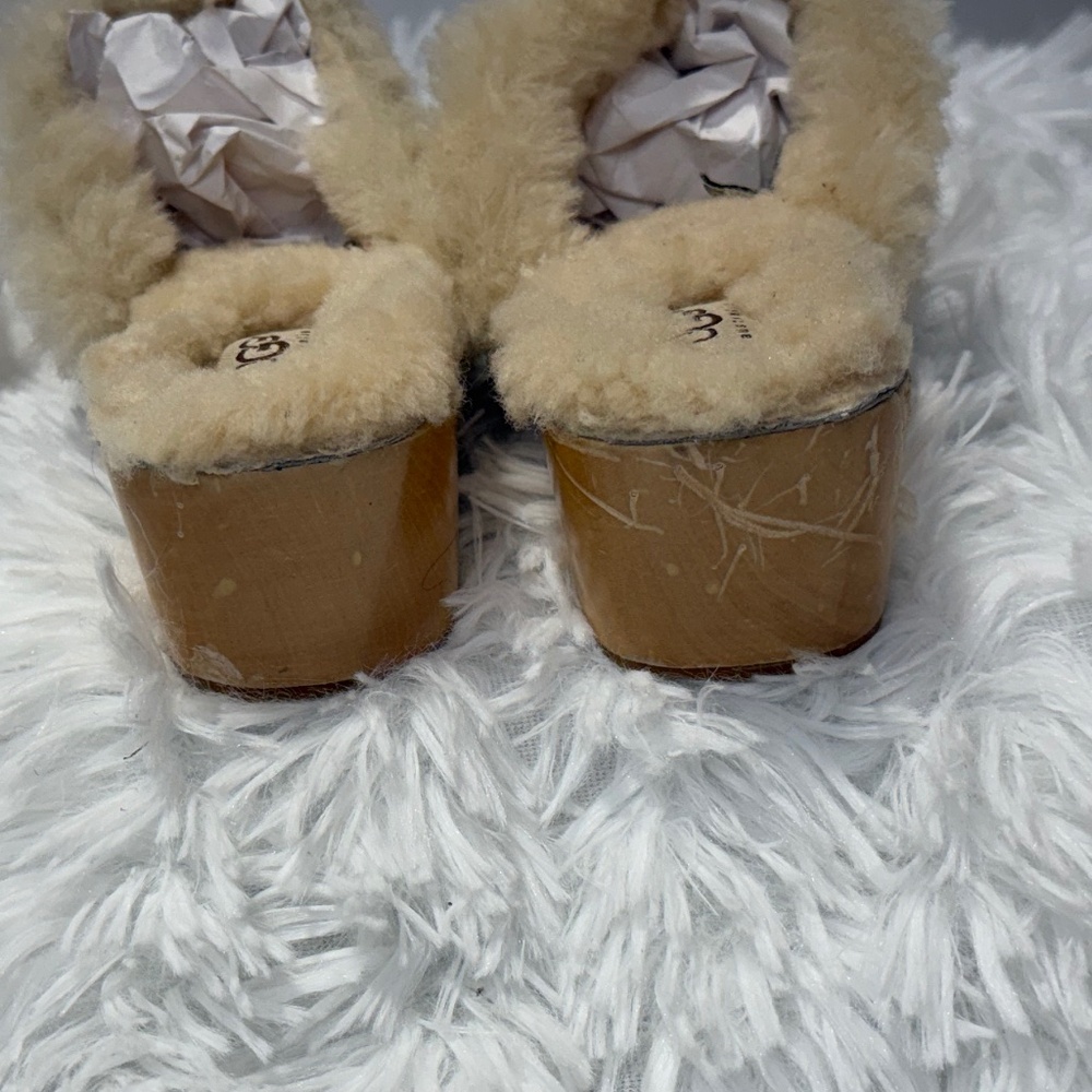 UGG Clogs - image 12